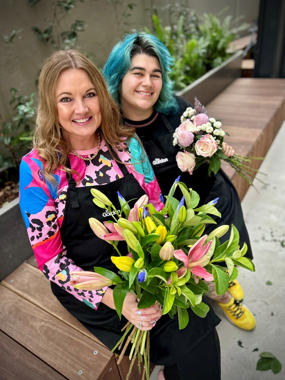 Image of current student, Julie Hope, a former Teacher and Public Relations Executive with Award-winning floristry student Kay Fox 
